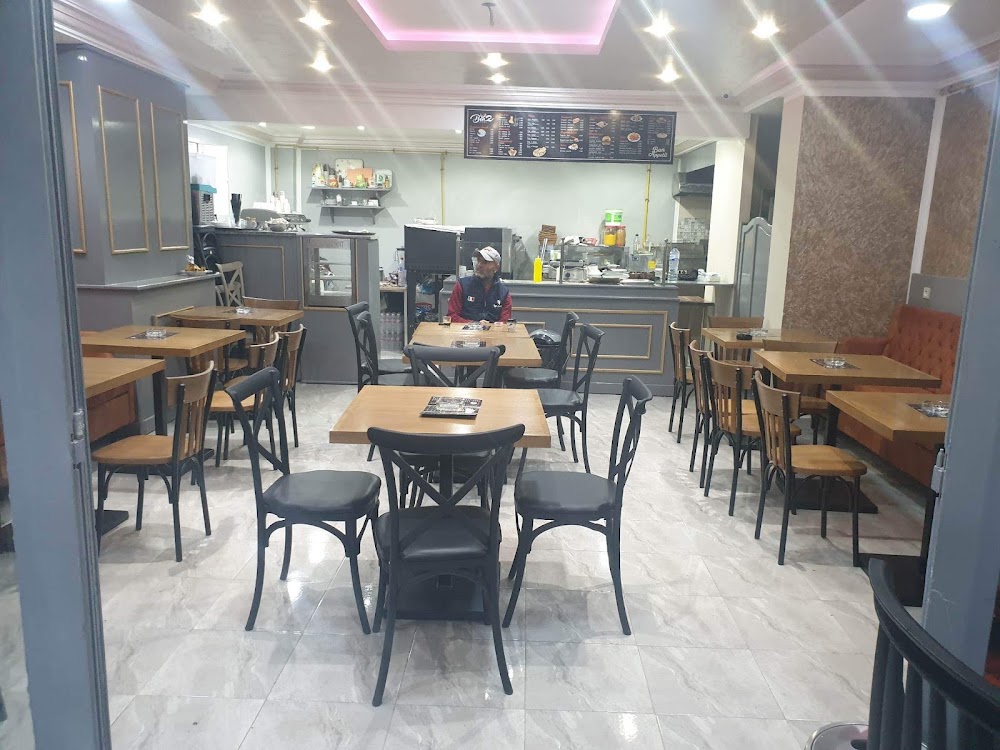 BINZ Cafe & Resto, Mutuelleville