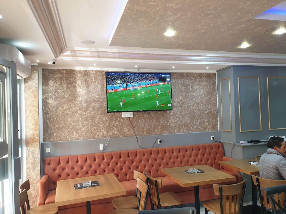 BINZ Cafe & Resto