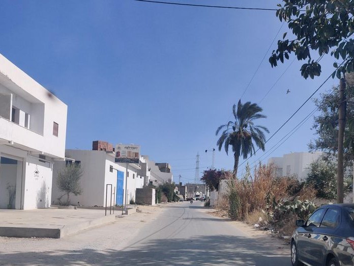 B7L9 Art Station, La Marsa
