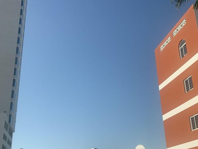 Ramada by Wyndham Manama City Centre, Suwayfiya