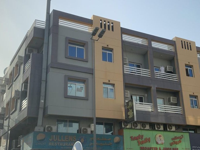 Jullens Restaurant, Al Hoora