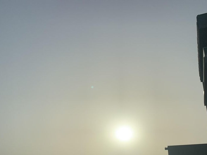 Beach Rose Tower, Seef