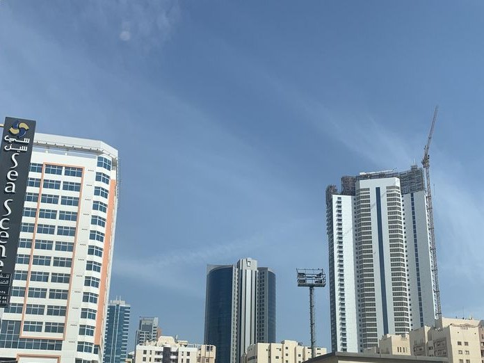 Elie & Jean Salon Supply, رأس رمان