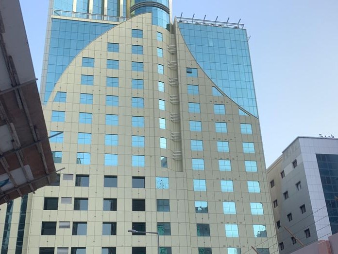 Cyclone Lounge BH, Al-Qudaibiya
