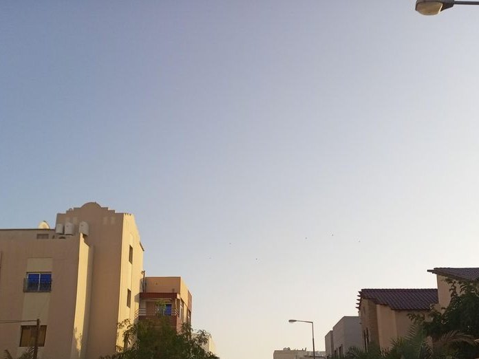 Flora Restaurant - مطعم فلورا, Al-Hidd