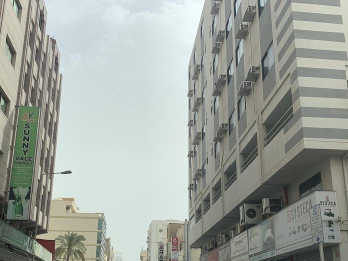 Oasis, Al Hoora