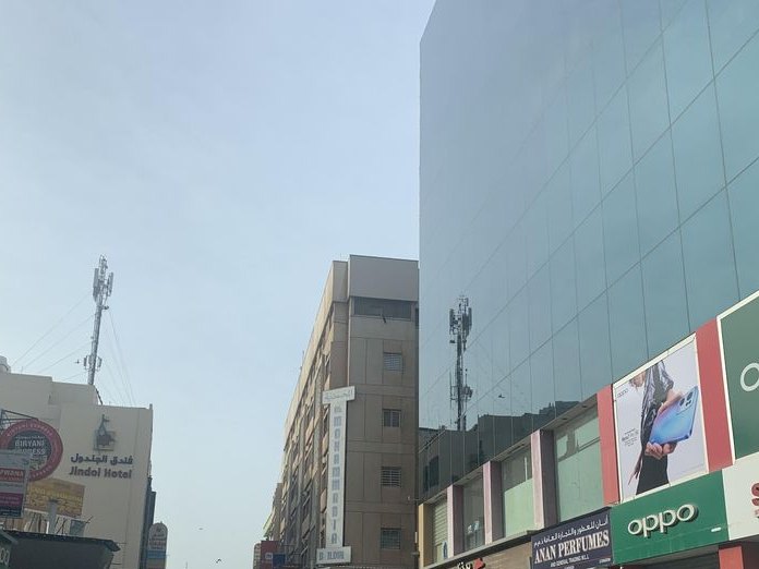 Khan Antiques Jewellery and Carpets, حي النعيم