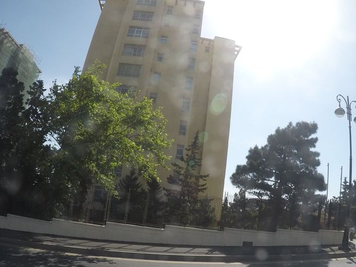 Fairmont Baku Flame Towers, İçərişəhər & Fountains Square