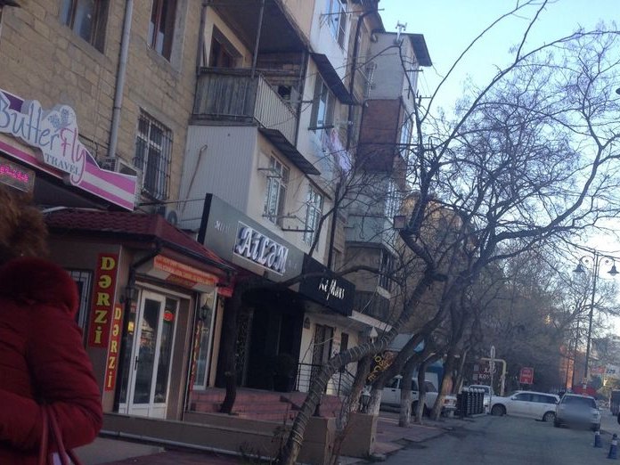 Cigkoftem Azerbaijan, White City