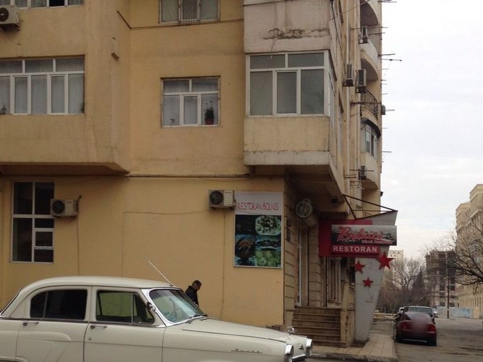 Bolnisi(Gürcü Restorani), Montin Qəsəbəsi