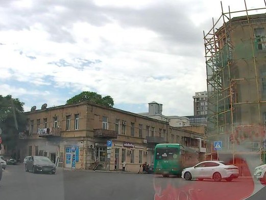 Курятник (Menzere), Nizami & Torgovaya