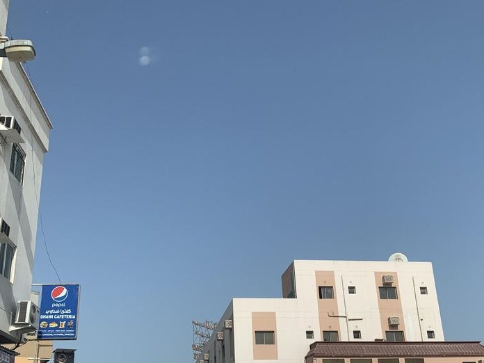 Dhawi Cafeteria, Al Salmaniya