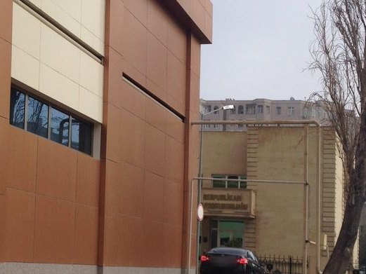 Hhhhhh, White City