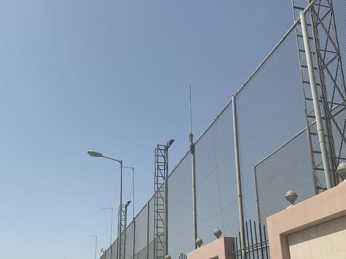 Adhari park Football pitch, السهلة الجنوبية