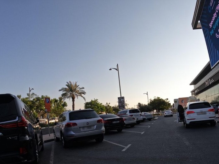 Sunset Mall, Business Bay
