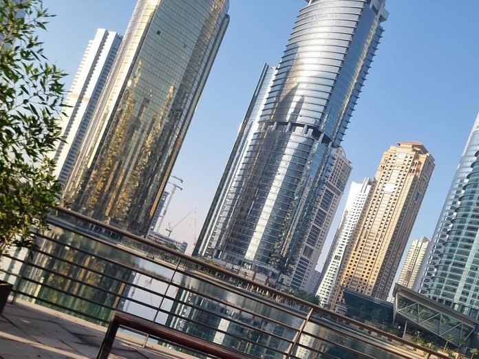 Innlay Asia, JLT