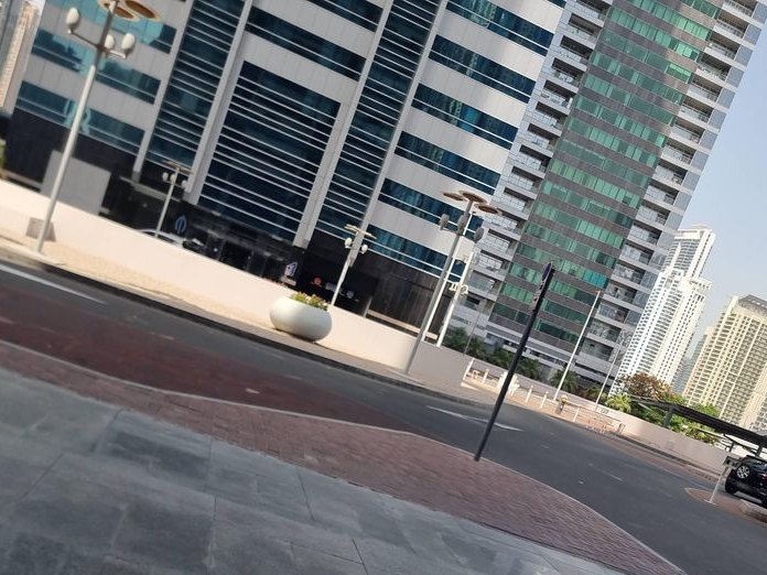 Mythos Kouzina & Grill, JLT cluster Q