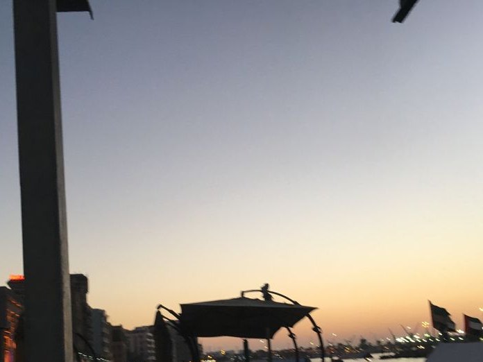 MAZMi Coffee and More, Bur Dubai