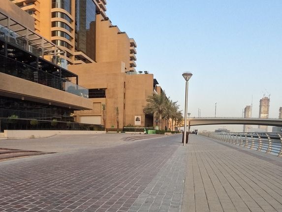 Sloane's, JLT cluster Q