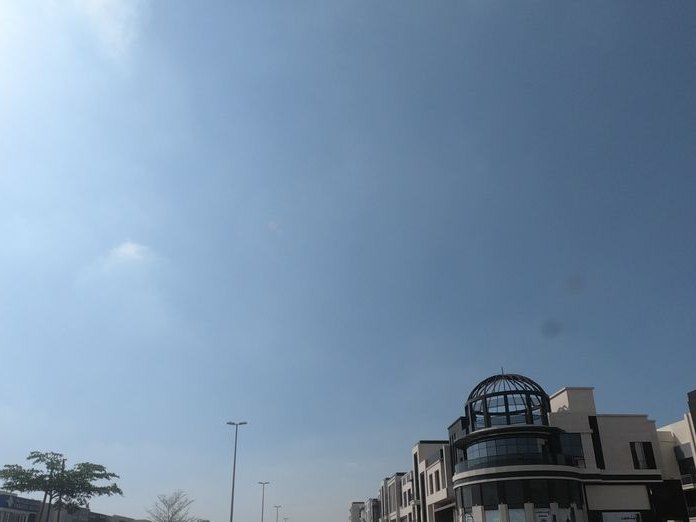 Brunch and Cake, Jumeirah 1