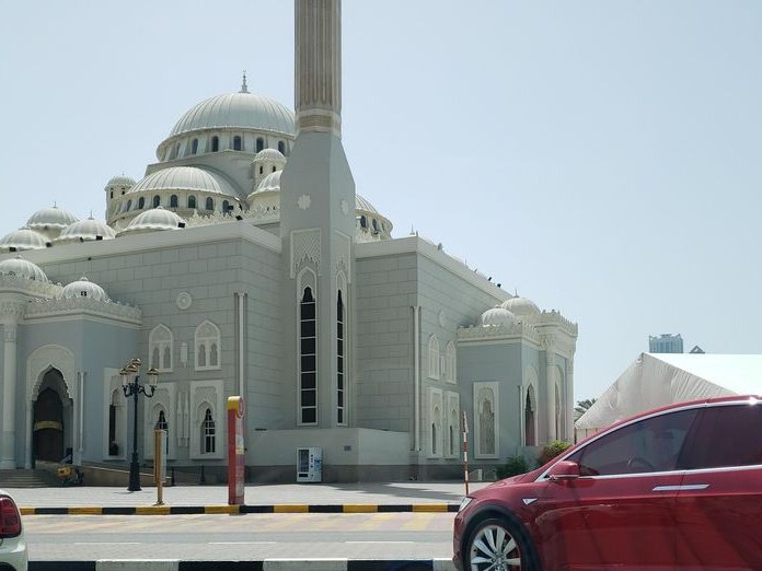 Al Samadi Sweets, Al Majaz