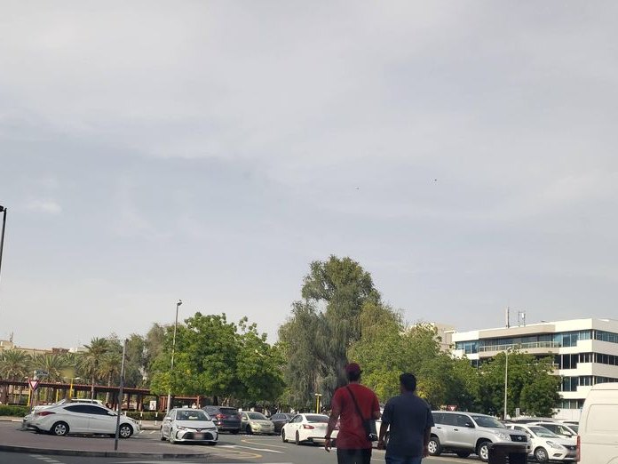 Adaminte Chayakada Cafeteria, Karama