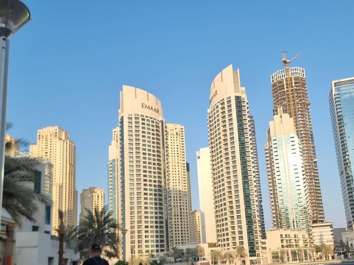 Poke Zone, JLT cluster Q
