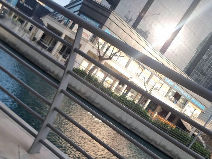 SOMUN Dubai, Jumeirah Lakes Towers