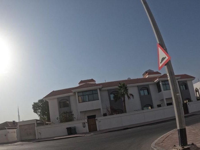 Takween Gallery, Jumeirah 2