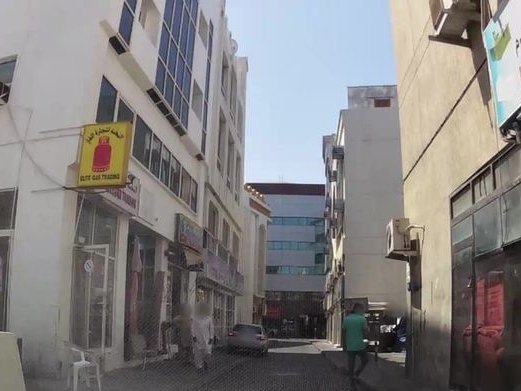 Prime Hotel, Naif