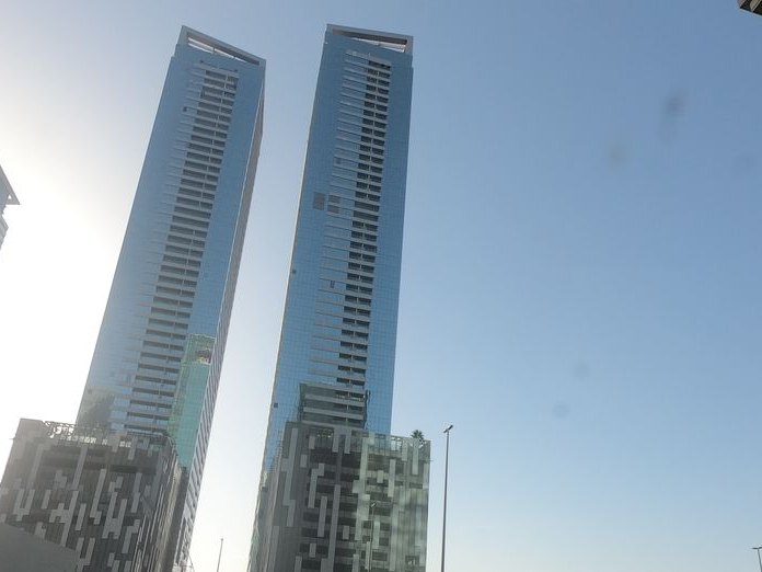 Chic, Al Wasl
