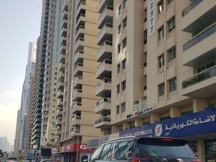 Hollister Co., Sheikh Zayed Road