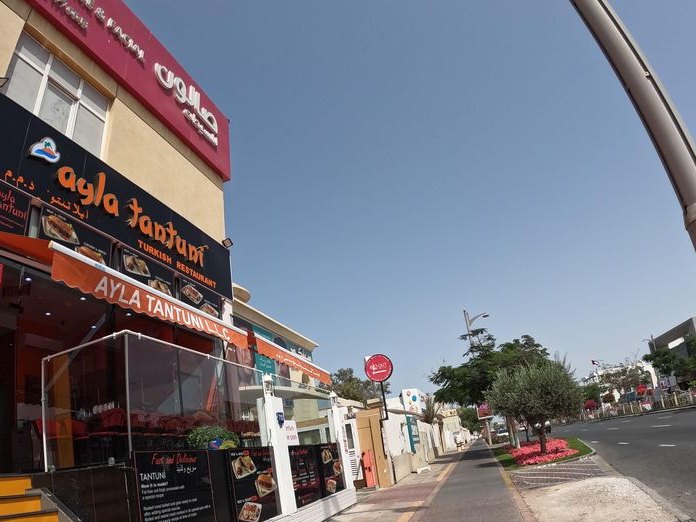 Blo Out Beauty Bar, Umm Suqeim