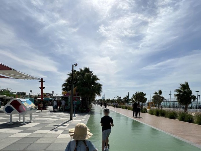 Jerome Buzzi beach, Umm Suqeim 1