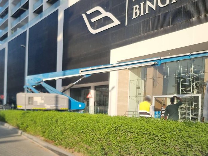Luxury Belvilla 1BR Pool View Apartment in JVC, Al Barsha South 4