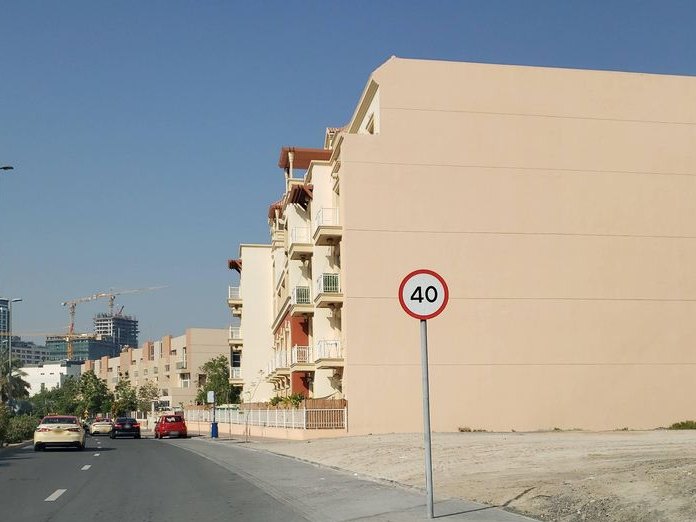 OYO HOME 1483 One Bedroom Apartments, Al Barsha South 4