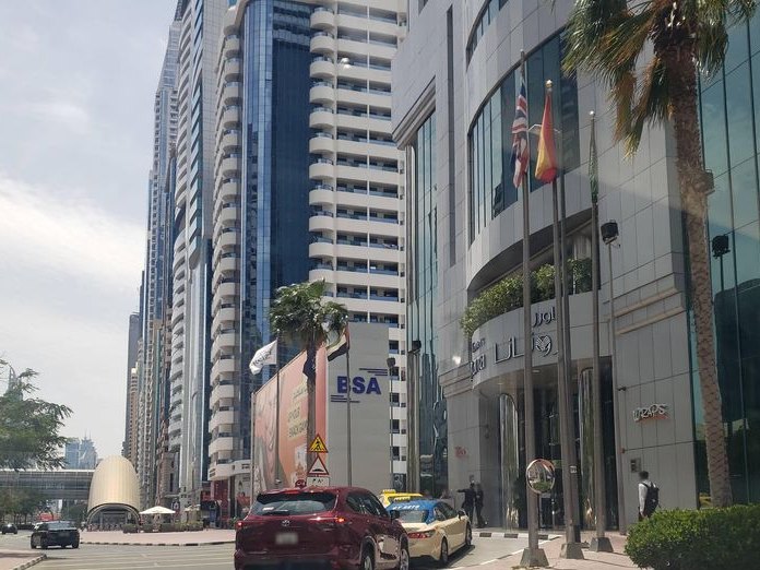 SSS - Skyline Store, Sheikh Zayed Road
