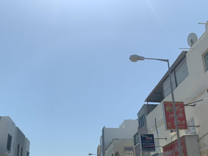 Romance Beauty Salon, Halat Al-Sletah