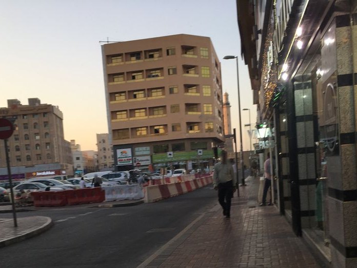 Iznish fashion, Bur Dubai