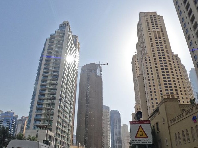 Le Merveilleux Ninety Nine Lades Saloon, Dubai Marina
