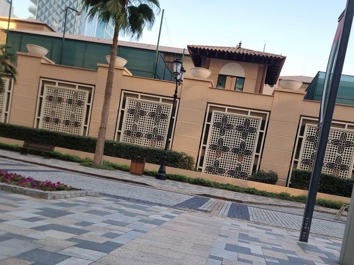 Belle femme JBR, Dubai Marina