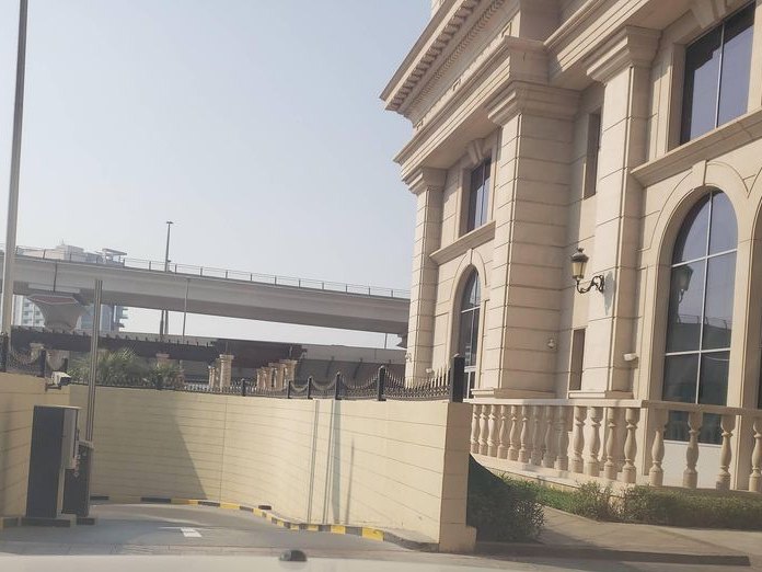 Blind Dragon, Al Wasl