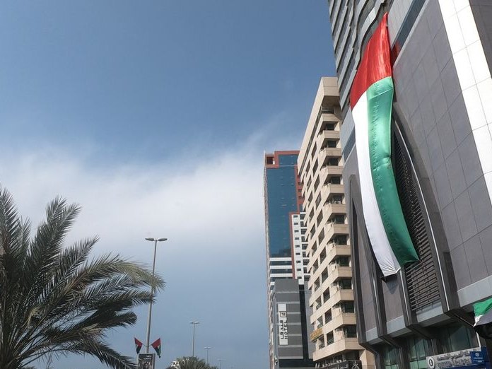 Jones The Grocer, Al Majaz