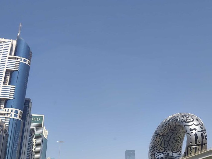 Emirates Grand Hotel, Sheikh Zayed Road