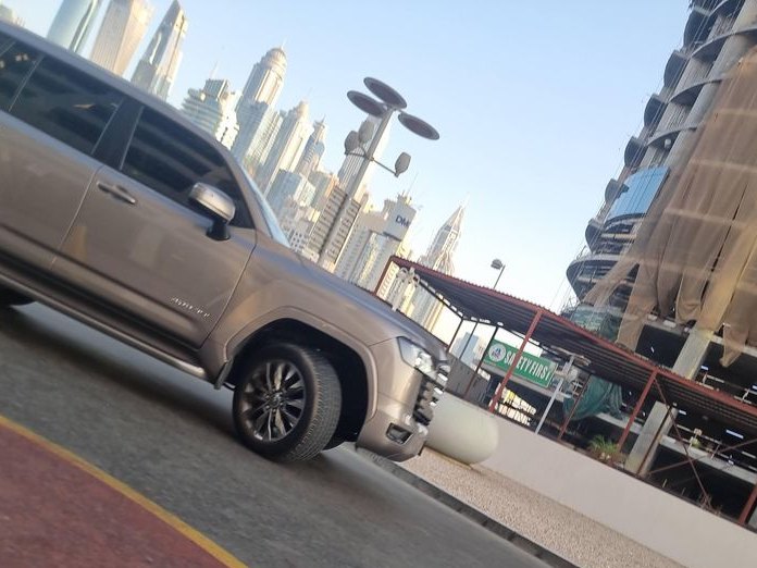 hammer gym, JLT cluster Q