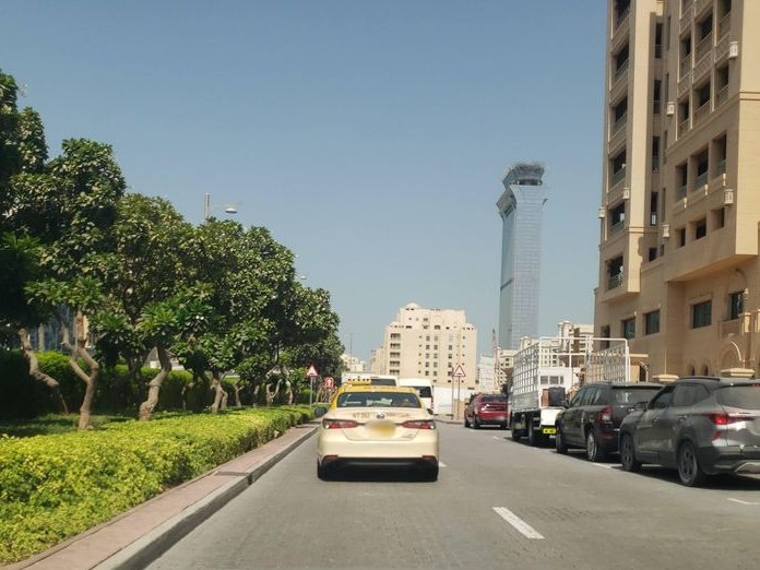 Contrast, Nakhlat Jumeira