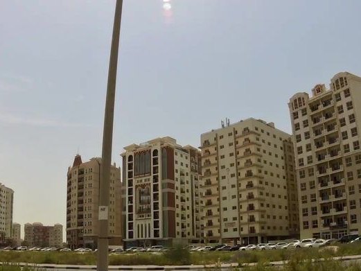 Dolphin Restaurant, Central District