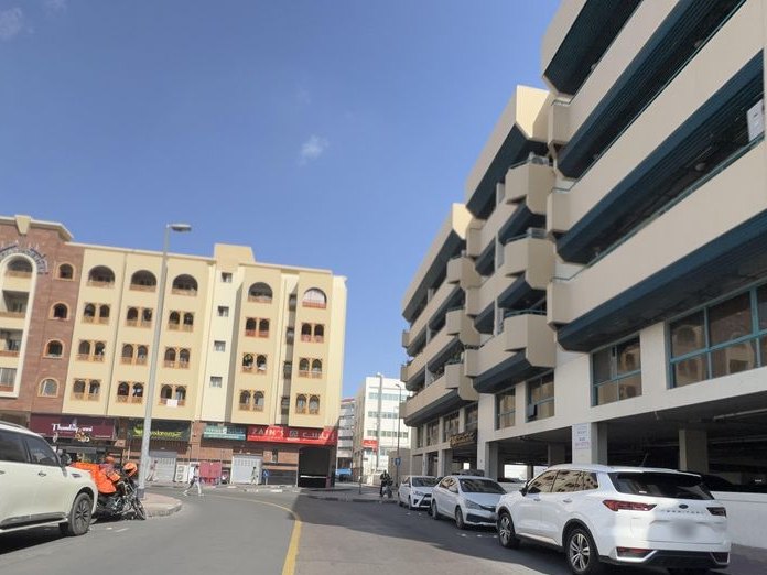 Slim-N-Trim, Karama