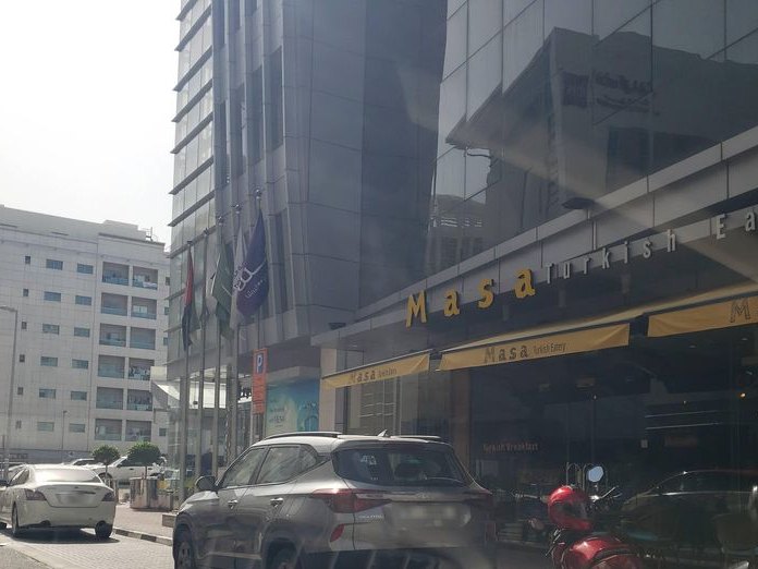 Lama, Al Barsha 1