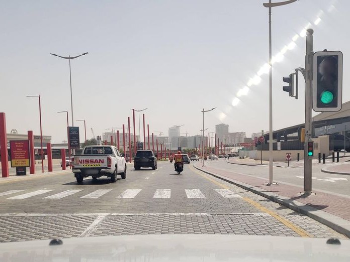 Pretty Parlor Beauty Lounge - Motor City, Green Community Motor City